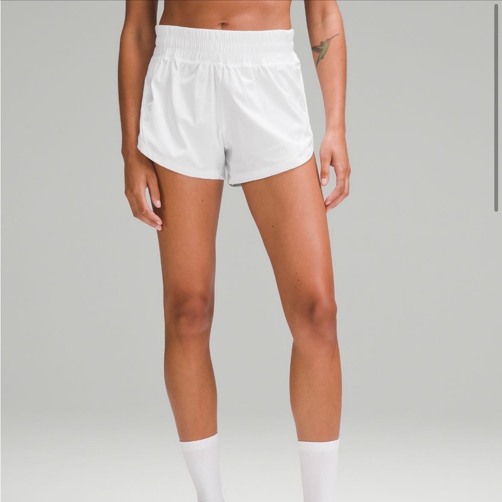 Lululemon track that high rise lined short 3”